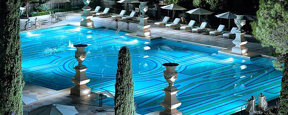 La piscina per una notte magica